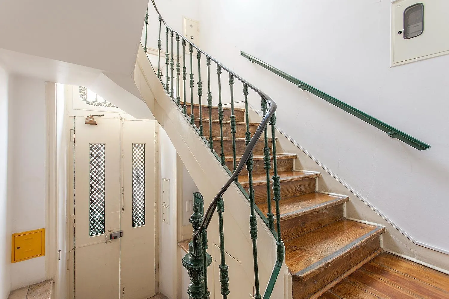 Palma 1 Bed Room Apartment Located Central Lisbon
